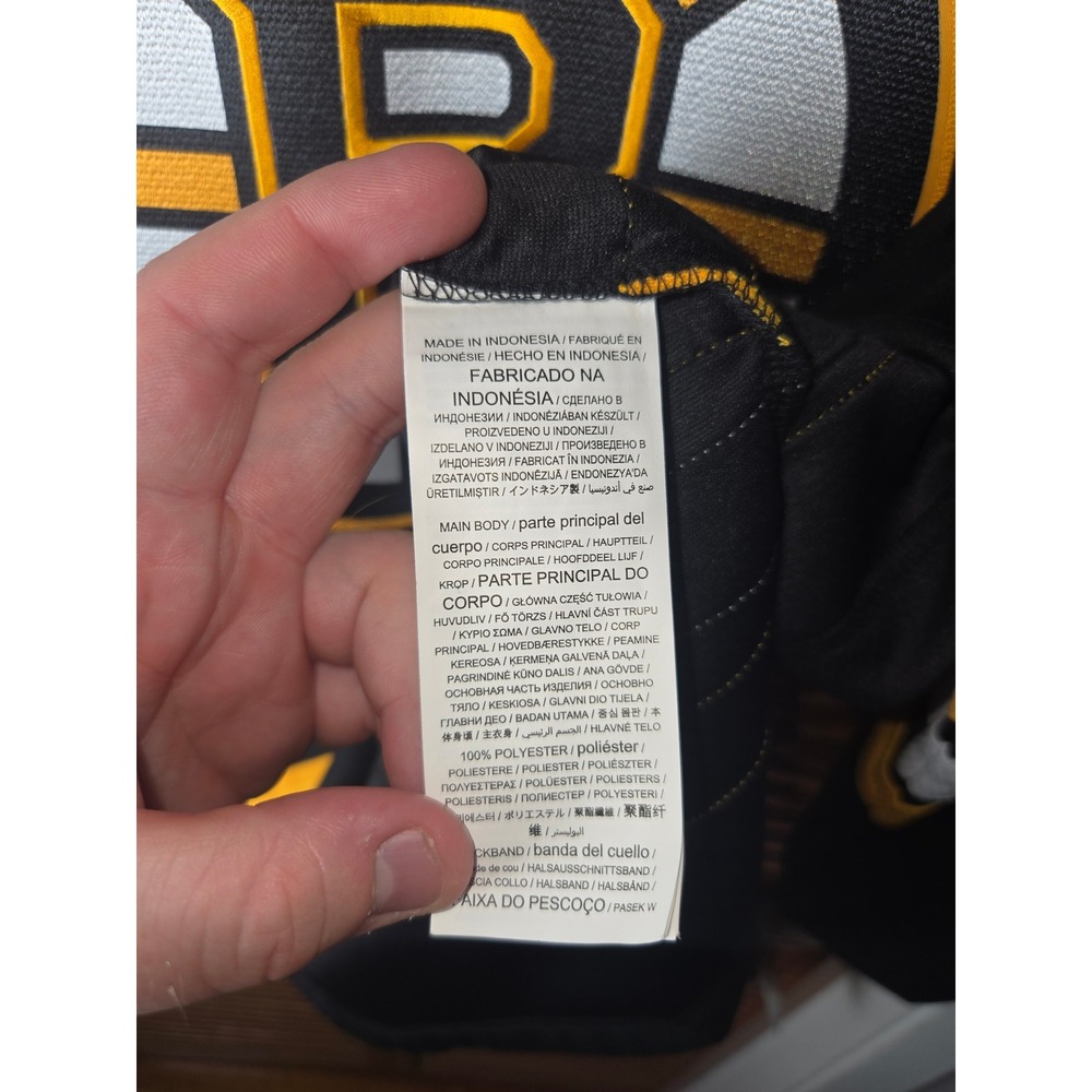 Boston Bruins Fanatics Breakaway Jersey Mens Large New With Tags - Picture 7 of 7